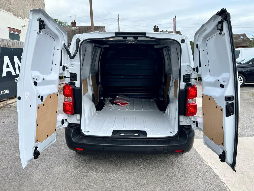 Peugeot E-Expert E 1000 75Kwh Professional Premiu... White #8