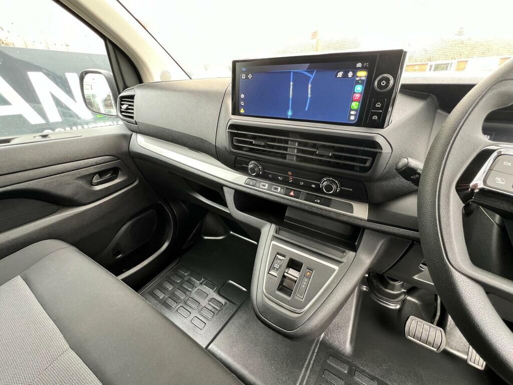Peugeot E-Expert E 1000 75Kwh Professional Premiu... White #23