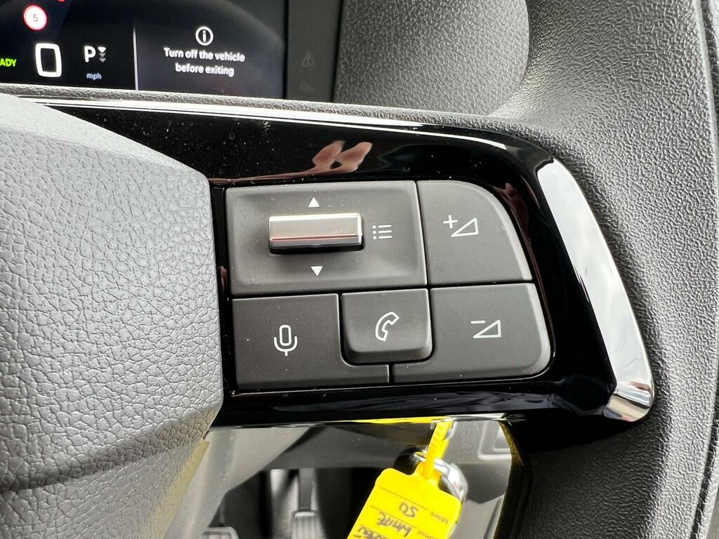 Peugeot E-Expert E 1000 75Kwh Professional Premiu... White #27