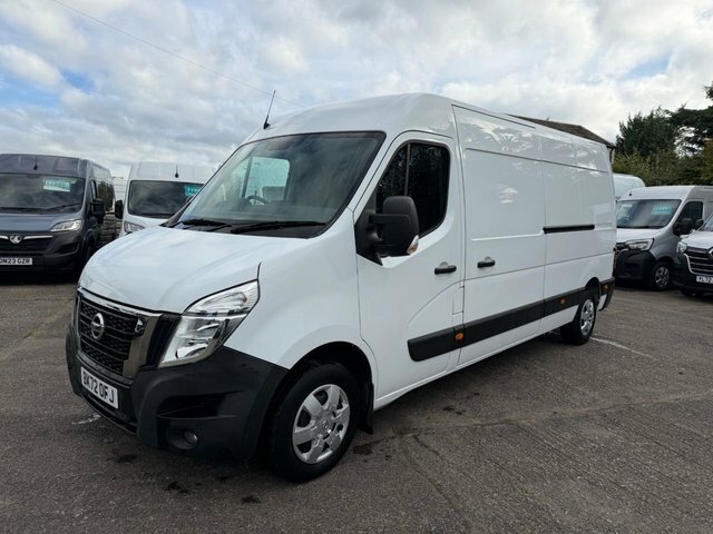 Nissan InterStar 2.3 Dci 35 Tekna Panel Van Fwd L White
