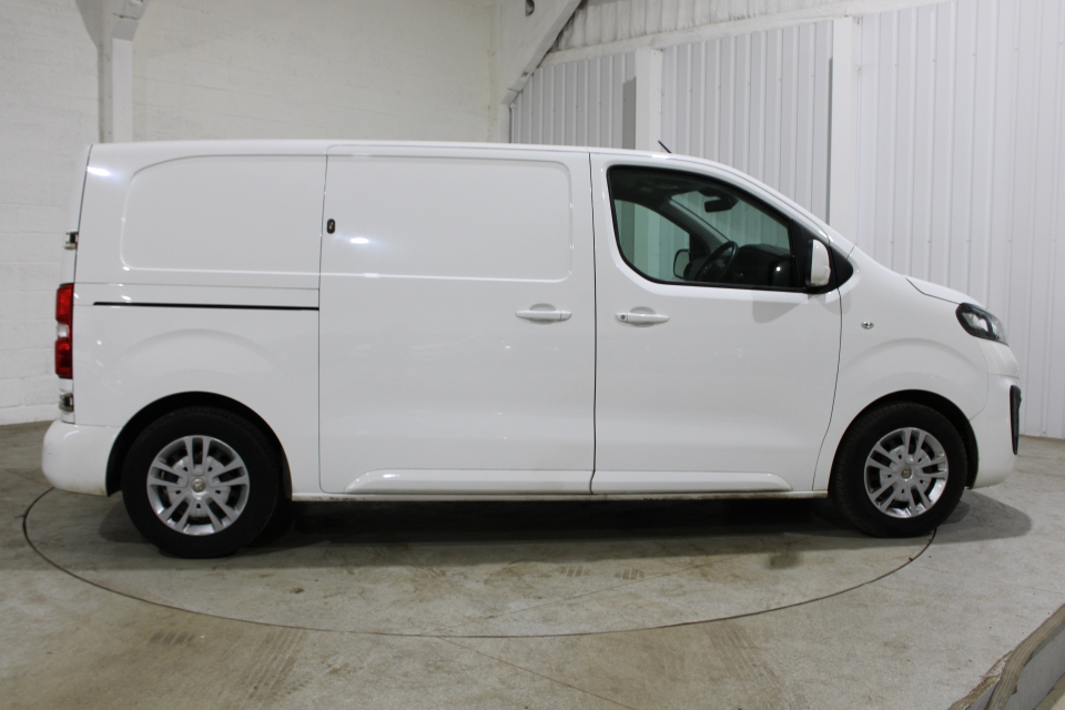 Vauxhall Vivaro Vivaro 2700 Sportive Ss DU20SUO #2