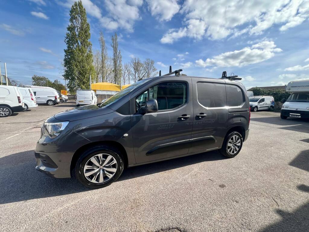 Vauxhall Combo 2000 1.6 Turbo D 100Ps H1 Sportive Grey