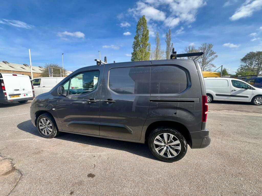 Vauxhall Combo 2000 1.6 Turbo D 100Ps H1 Sportive Grey #4