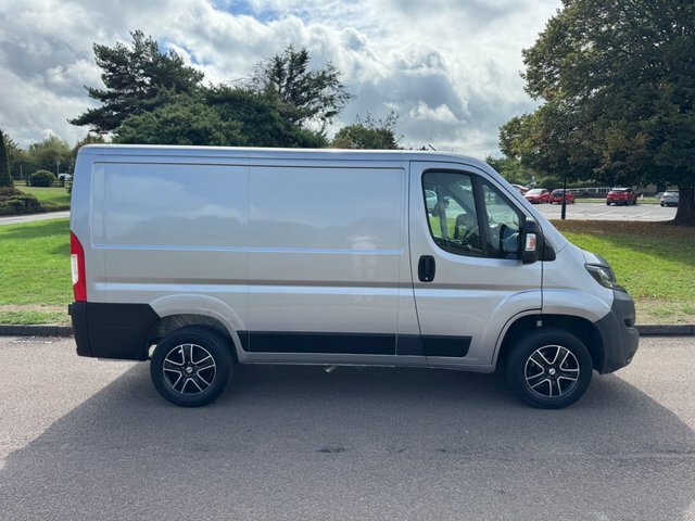 Peugeot Boxer Professional White #10