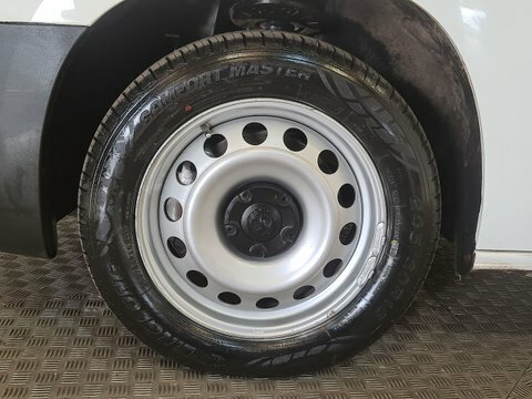 Vauxhall Combo 1.5 Turbo D DT70WNJ White #5