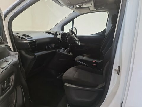 Vauxhall Combo 1.5 Turbo D DT70WNJ White #6