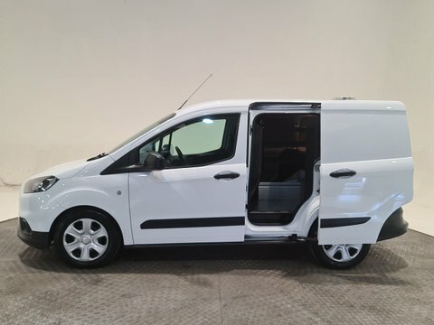 Ford Transit Courier Limited Silver #8