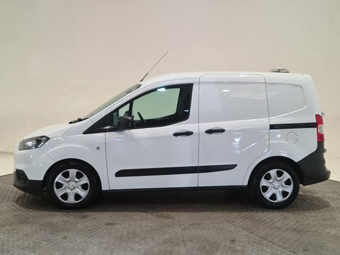 Ford Transit Courier 1.5 Tdci Trend #4