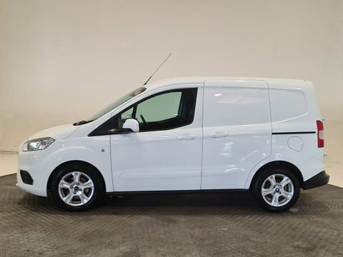 Ford Transit Courier 1.0 Ecoboost Limited #3