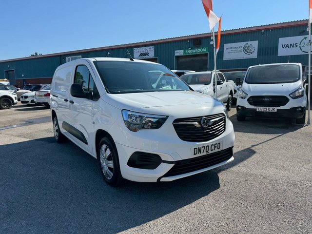Vauxhall Combo Turbo D 2300 Sportive White #4