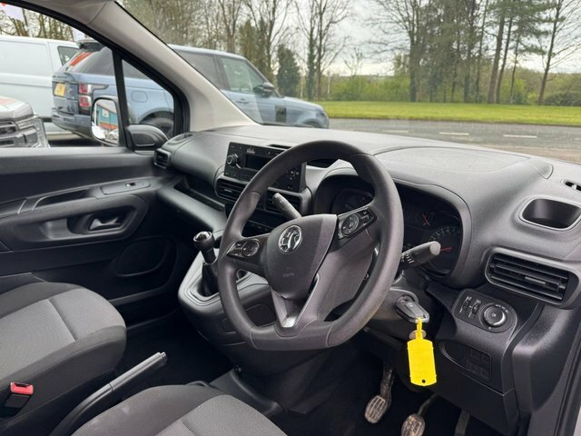 Vauxhall Combo 2300 1.5 Turbo D 100Ps H1 Sportive Van White #16