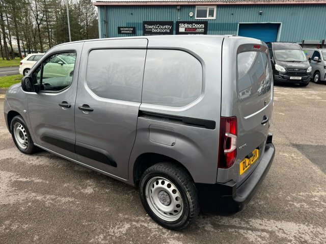 Vauxhall Combo 2300 1.5 Turbo D 100Ps H1 Sportive Van White #7