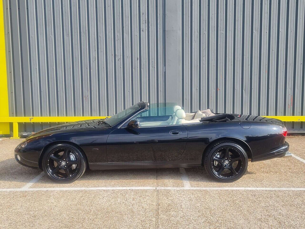 Jaguar XKR Supercharged Convertible Black #5