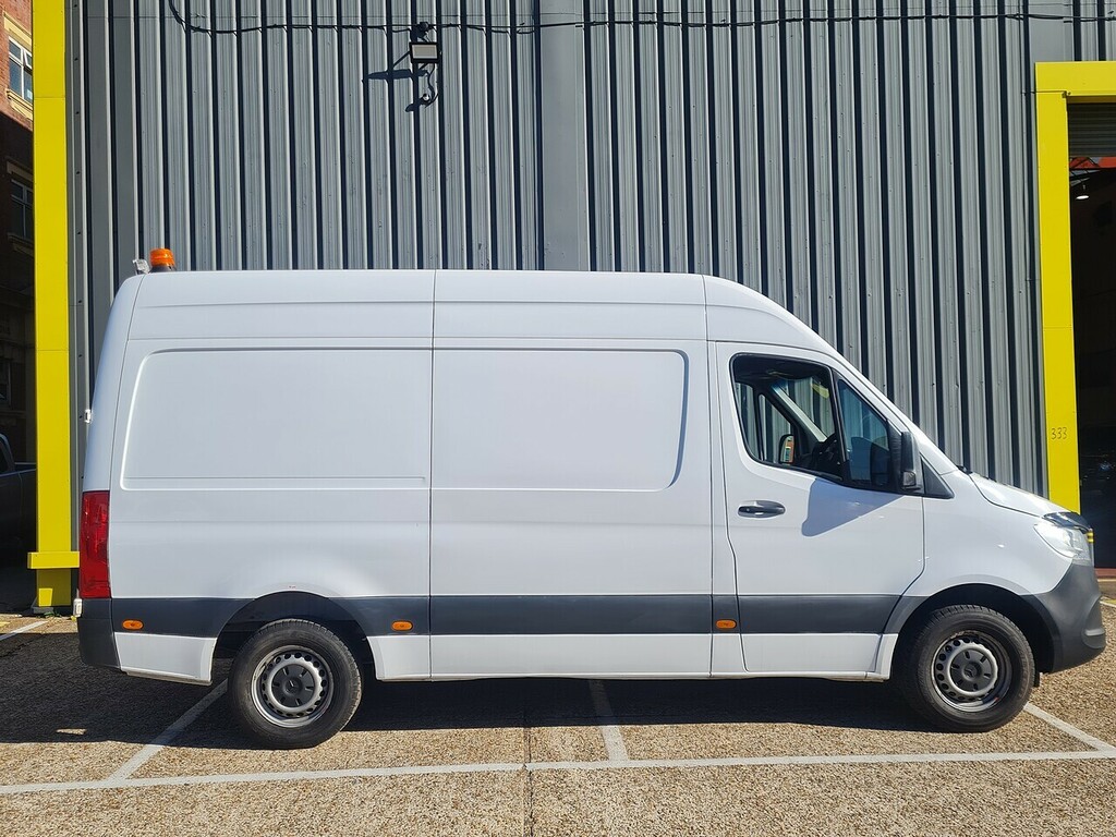 Mercedes-Benz Sprinter 317 Cdi Progressive Panel Van White #4