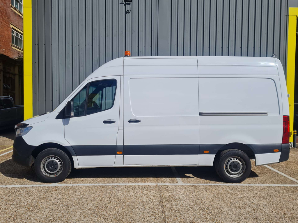Mercedes-Benz Sprinter 317 Cdi Progressive Panel Van PK71XST White #4