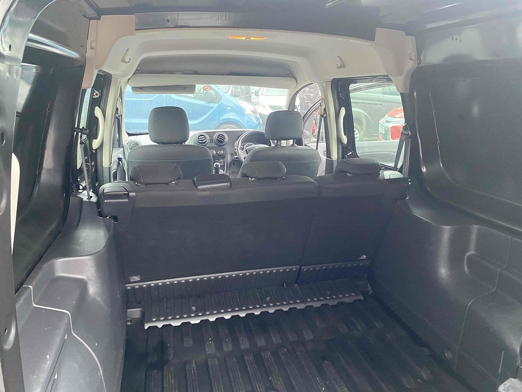 Mercedes-Benz CITAN Mpv White #9