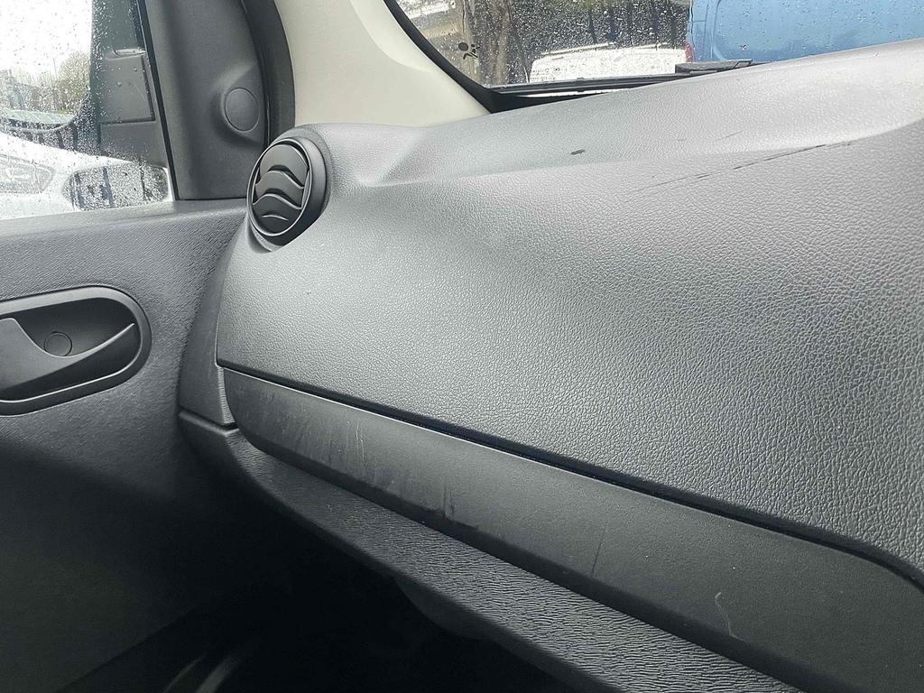 Mercedes-Benz CITAN Mpv White #17