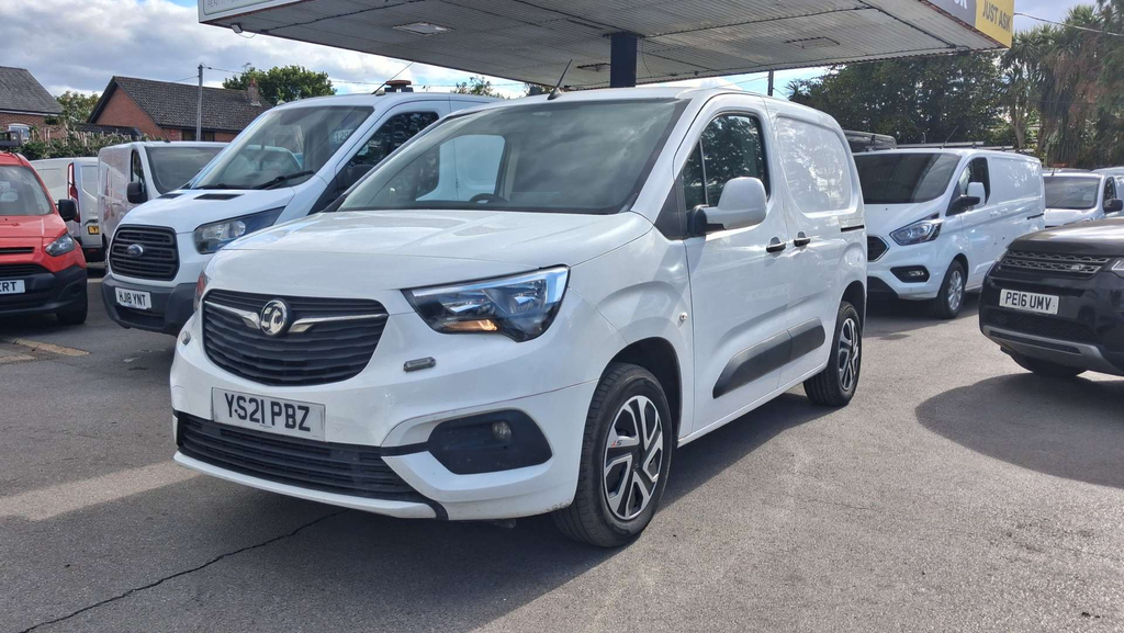 Vauxhall Combo Turbo D 2300 Sportive Panel Van L1 H YS21PBZ White #4