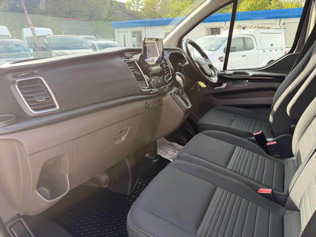 Ford Transit Custom Ford 280 L1 Die 2.0 Ecoblue 130Ps Low Roof Limited Black #19