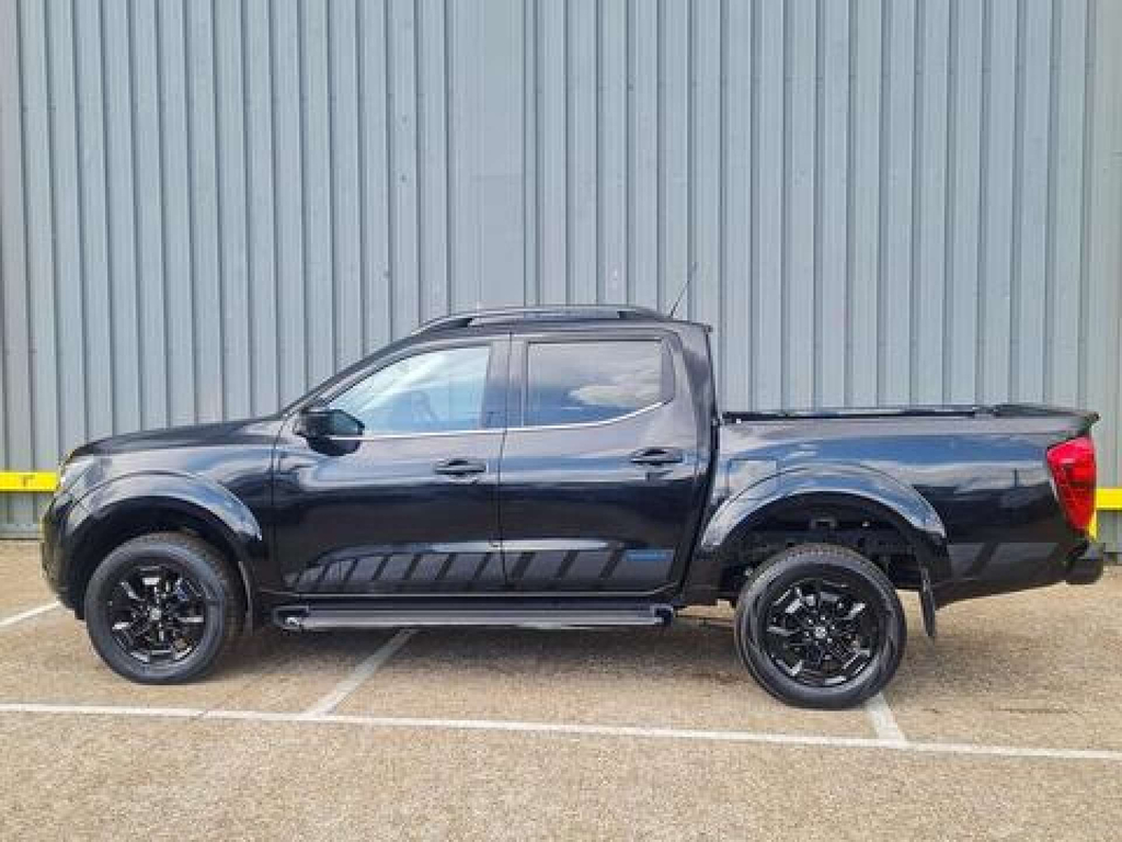 Nissan Navara N-guard Pickup Double Cab 4Wd Euro 6 Black #3