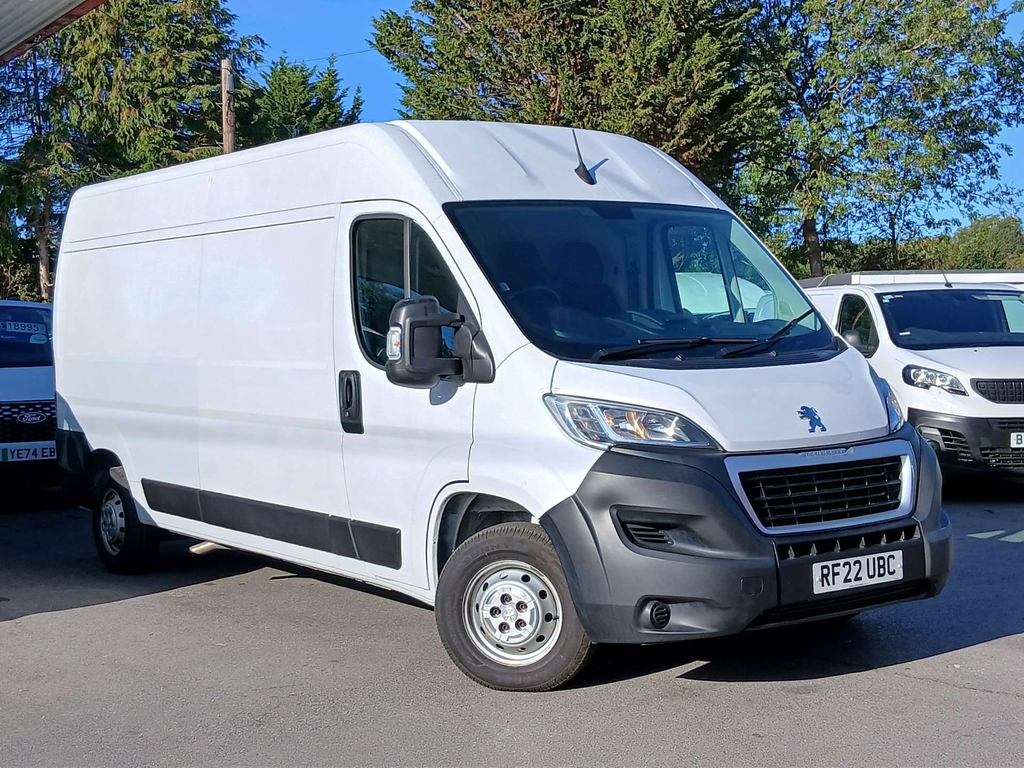 Peugeot Boxer Bluehdi 335 Professional Panel Van L White