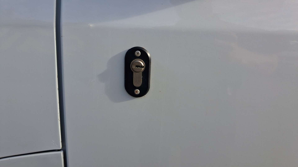 Maxus Deliver 9 2.0 D20 Rwd L3 Euro 6 Ss White #22