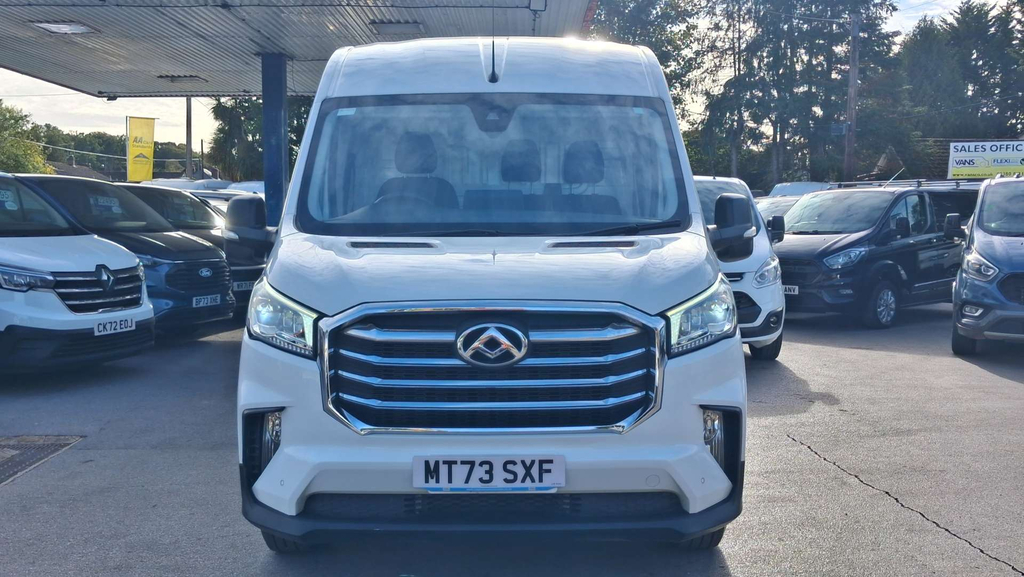 Maxus Deliver 9 D20 Lux Panel Van Fwd L3 H2 Euro 6 White #2