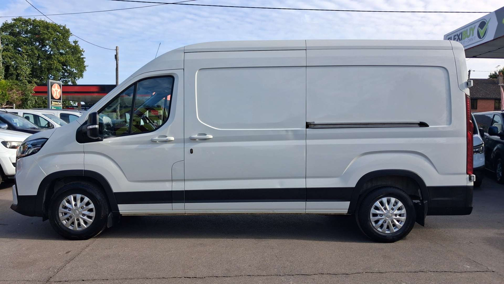 Maxus Deliver 9 D20 Lux Panel Van Fwd L3 H2 Euro 6 White #5