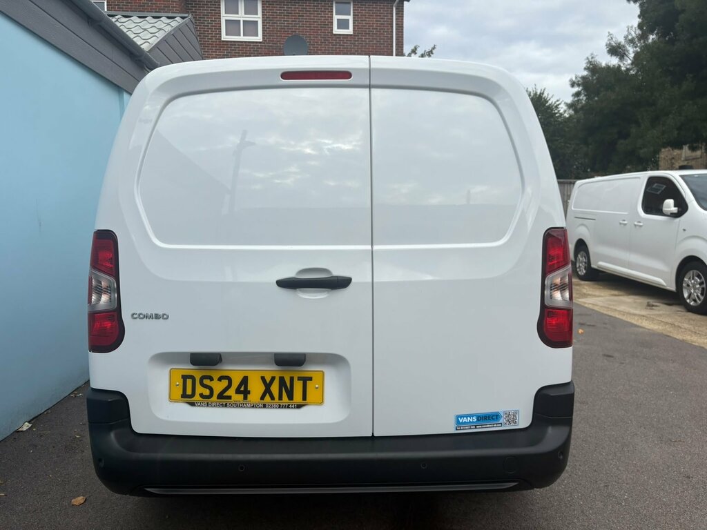 Vauxhall Combo 1.5 Turbo D 2300 Prime XL Panel Van 6Dr Man White #6