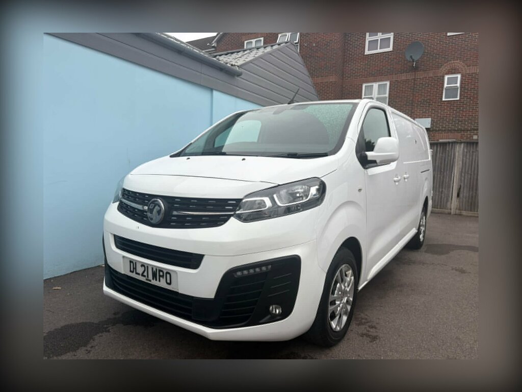 Vauxhall Vivaro 1.5 Turbo D 2900 Sportive Panel Van Man White #2
