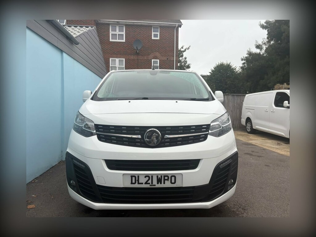 Vauxhall Vivaro 1.5 Turbo D 2900 Sportive Panel Van Man White #5