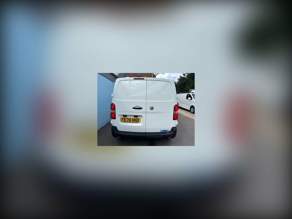 Vauxhall Vivaro 1.5 Turbo D 2900 Edition Panel Van Manu White #2
