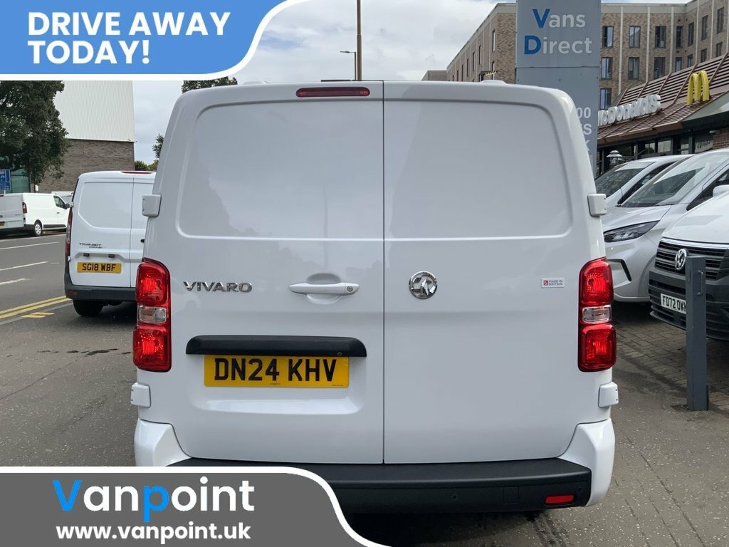 Vauxhall Vivaro 1.5L Pro 6Dr White #5