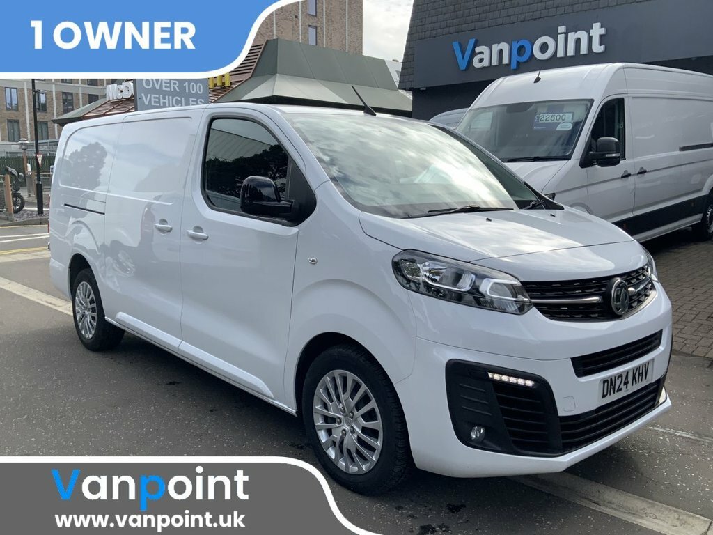 Vauxhall Vivaro 1.5L Pro 6Dr White