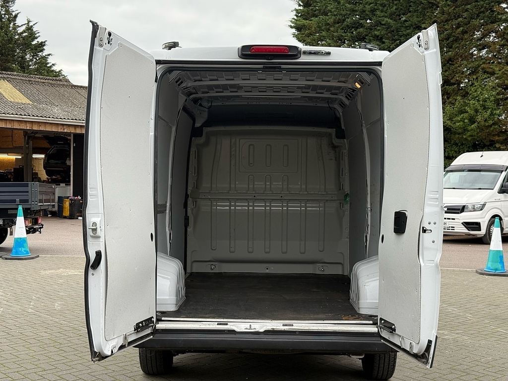 Fiat Ducato 2.2 Multijetiii 35 Maxi Panel Van Manua White #3