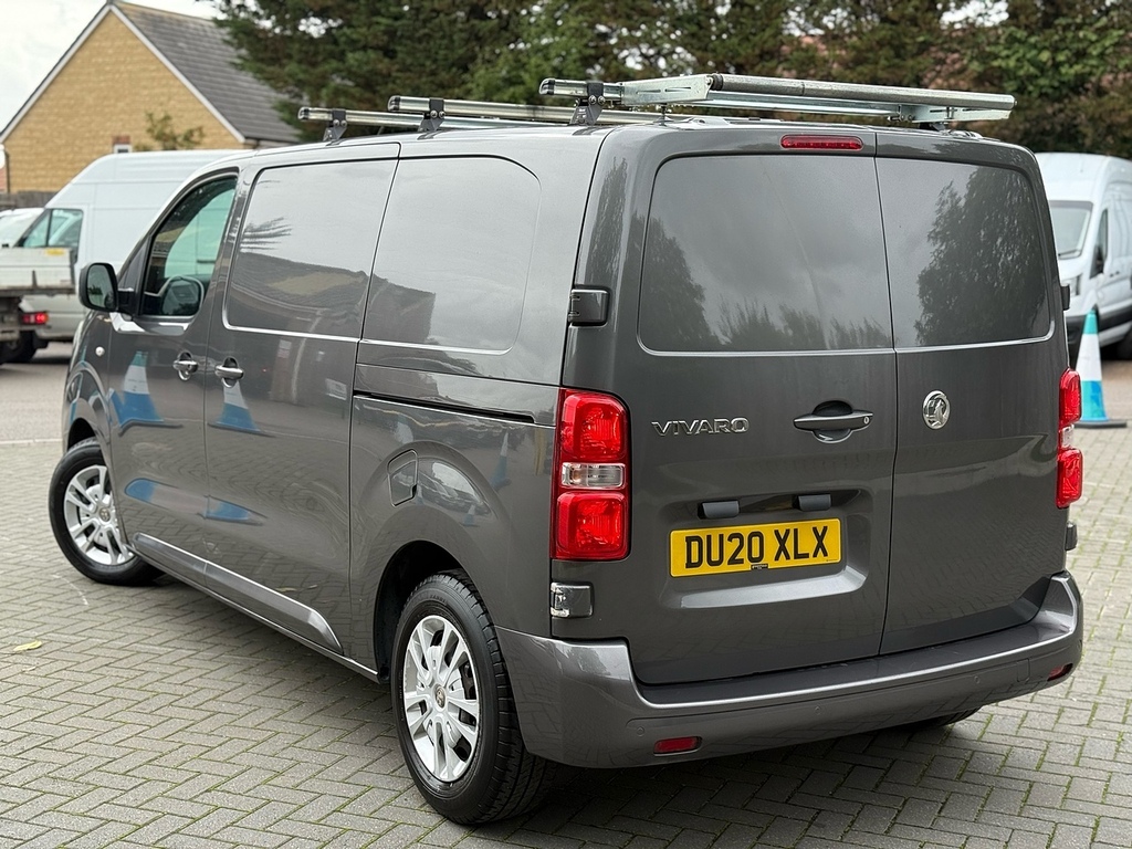 Vauxhall Vivaro Mpv Grey #2