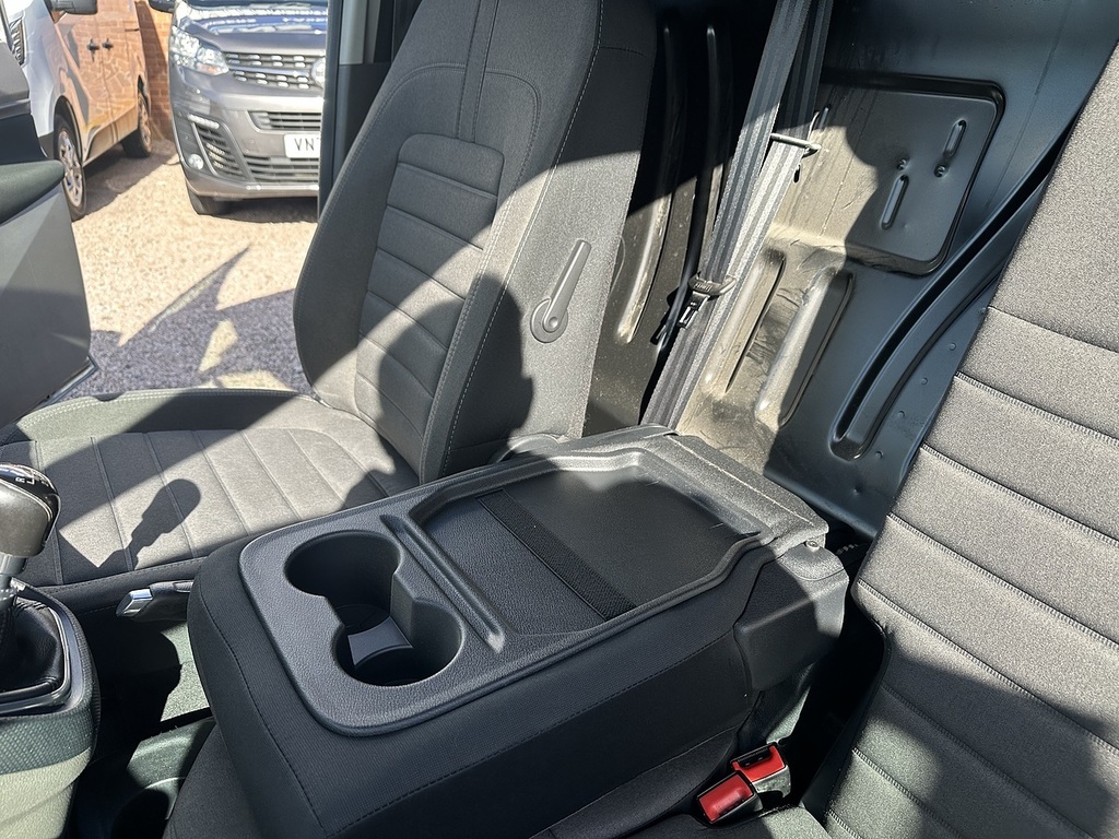 Ford Transit Connect 240 Lwb 1.5 Tdci Limited 120Ps Black #21