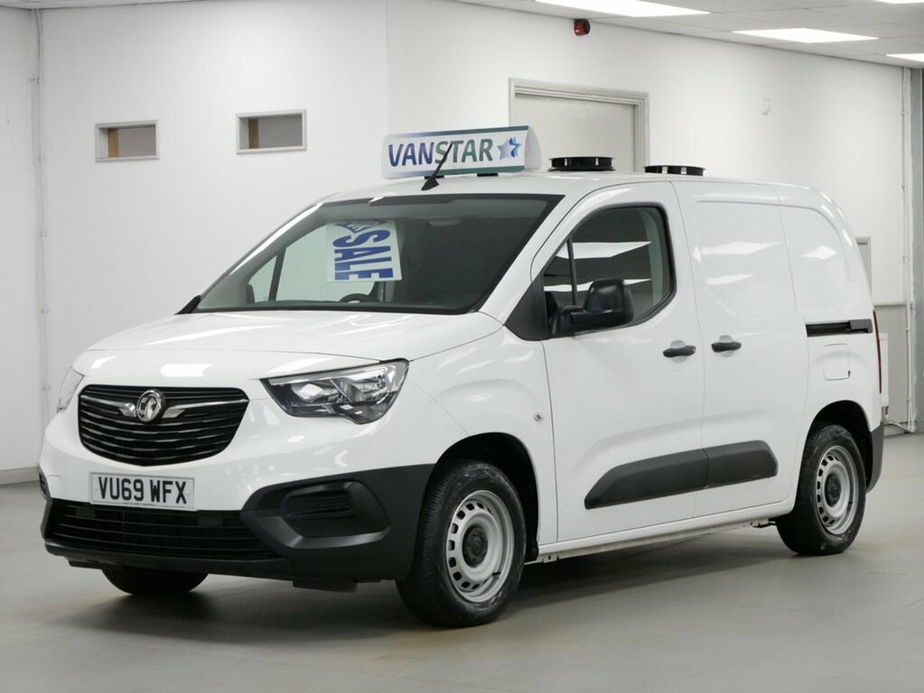 Vauxhall Combo 1.5L Turbo D 2000 Edition Panel Van Man White