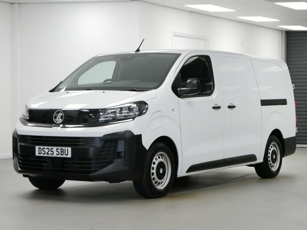 Vauxhall Vivaro Mpv White