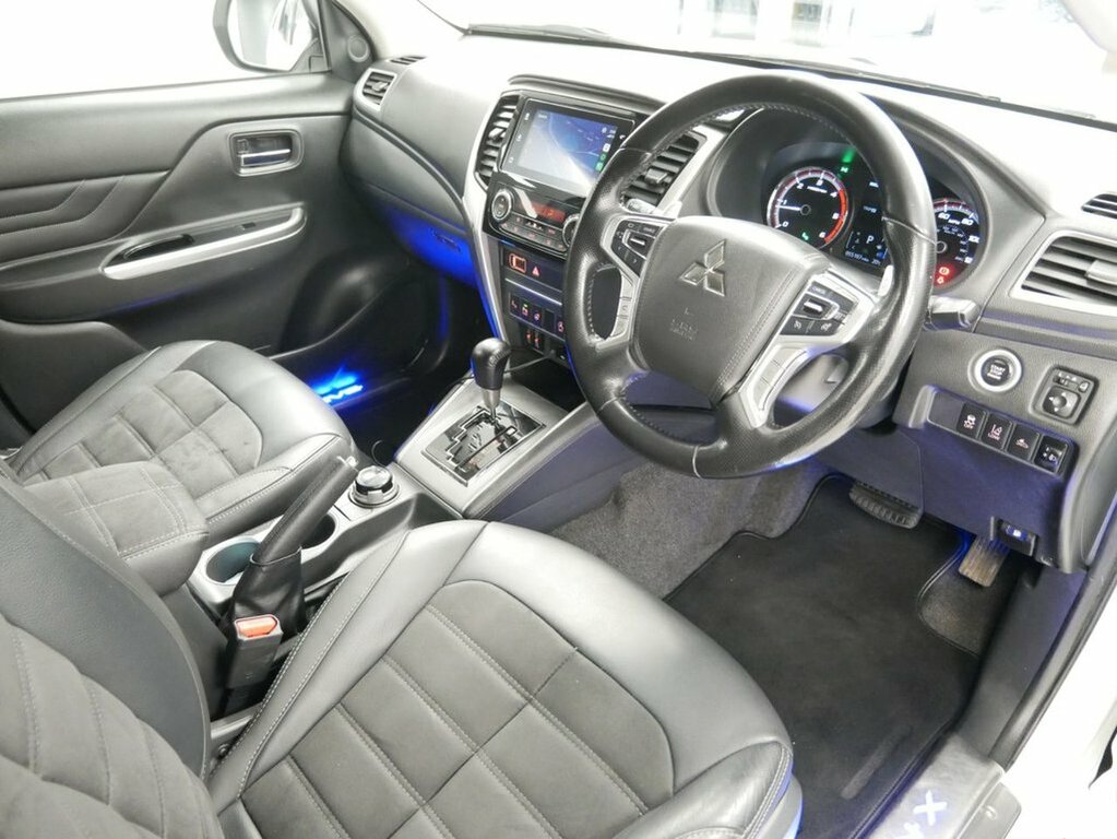 Mitsubishi L200 Double Cab Di-d 150 Barbarian 4Wd #15