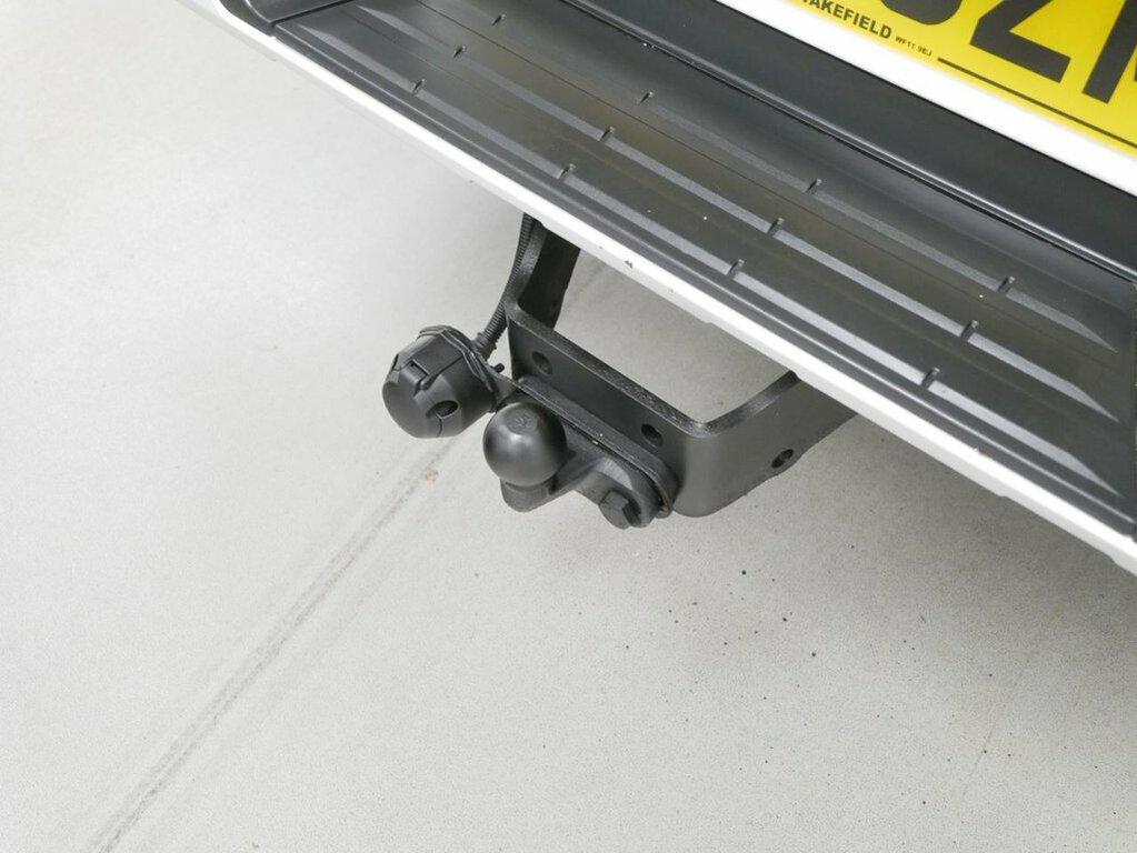Mitsubishi L200 Double Cab Di-d 150 Barbarian 4Wd #24