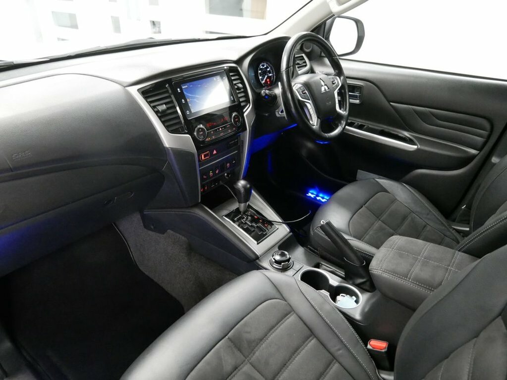 Mitsubishi L200 Double Cab Di-d 150 Barbarian 4Wd #25