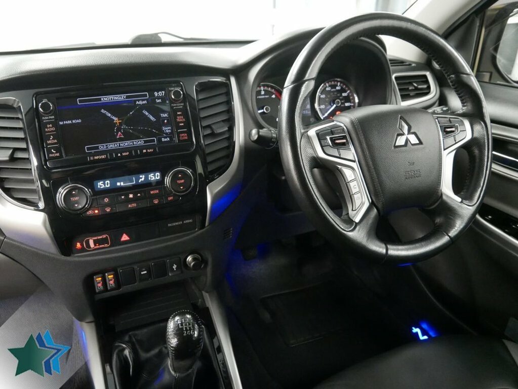 Mitsubishi L200 2.4L Di-d Dc Barbarian Svp Pickup Double Cab D Blue #6