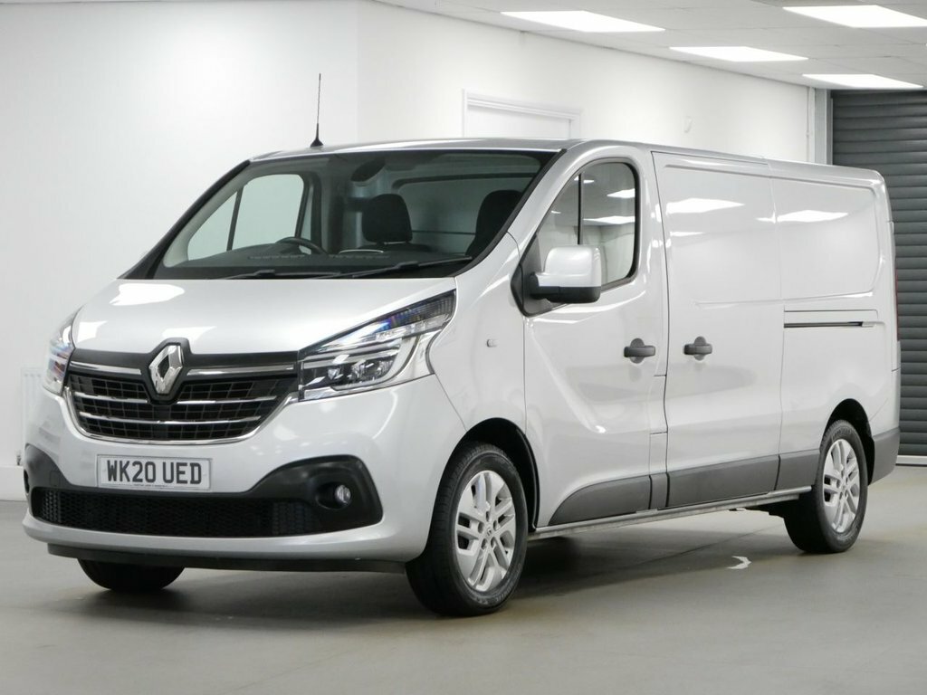 Renault Trafic 2L 2.0 Dci Energy 30 Sport Panel Van Ma Silver