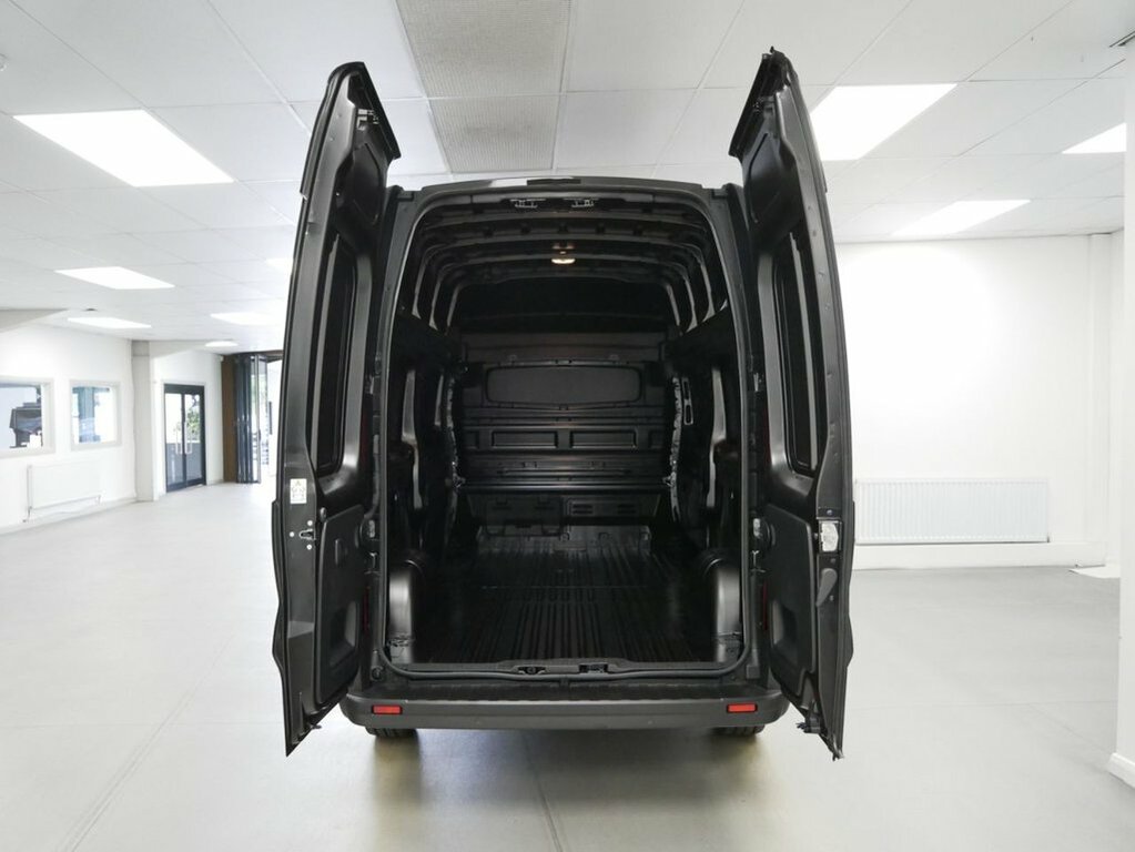Renault Trafic Mpv Black #5