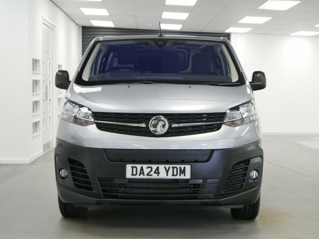 Vauxhall Vivaro 2.0 Turbo D Prime XL Panel Van 6Dr L White #9