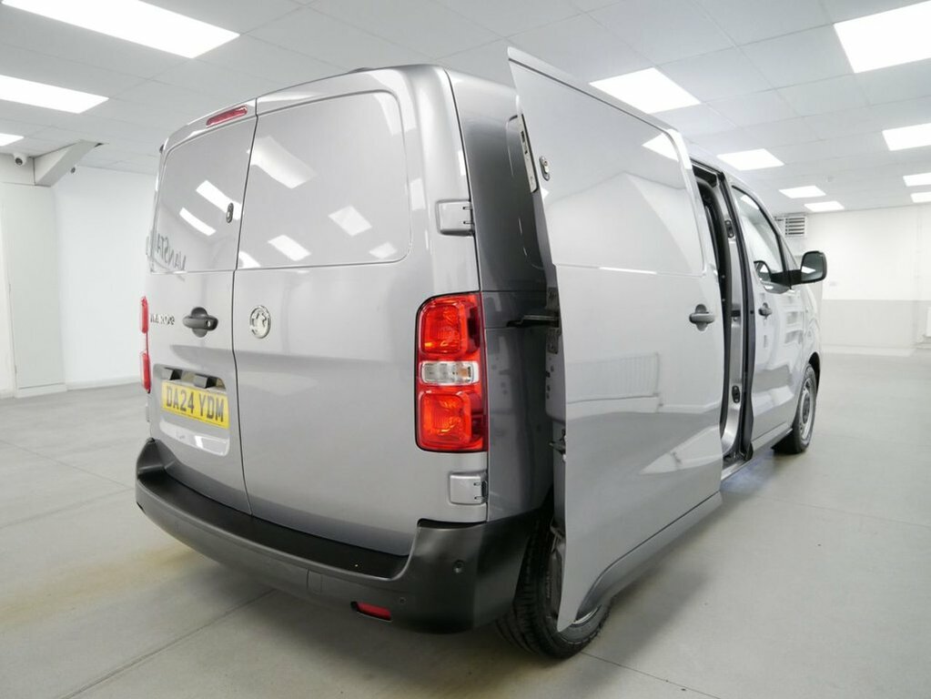 Vauxhall Vivaro 2.0 Turbo D Prime XL Panel Van 6Dr L White #27