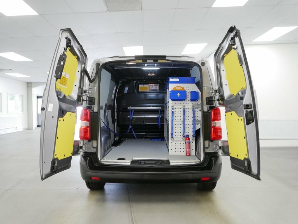 Vauxhall Vivaro Mpv Grey #2