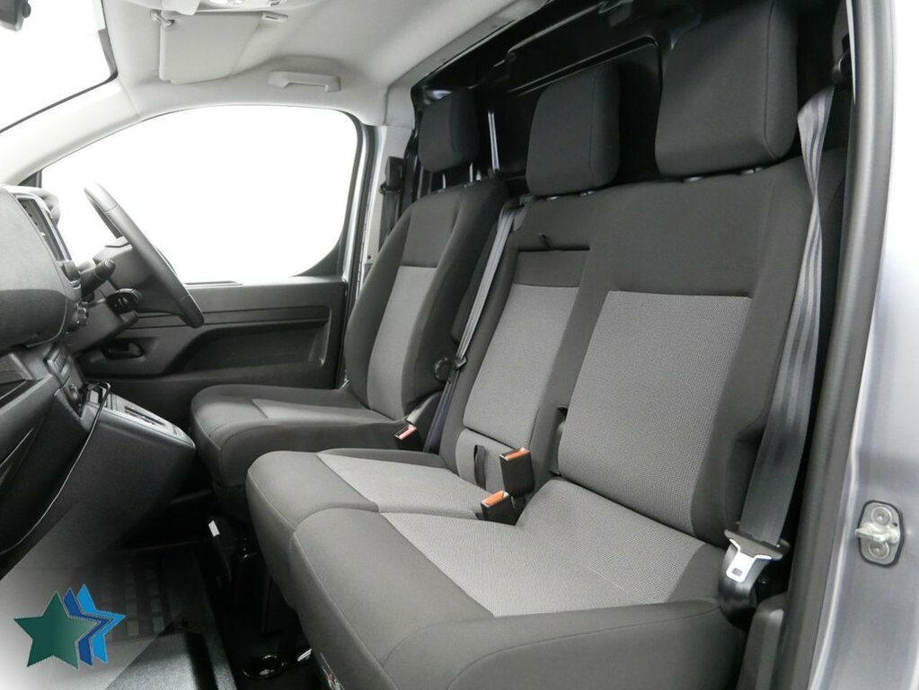 Vauxhall Vivaro Mpv Grey #4