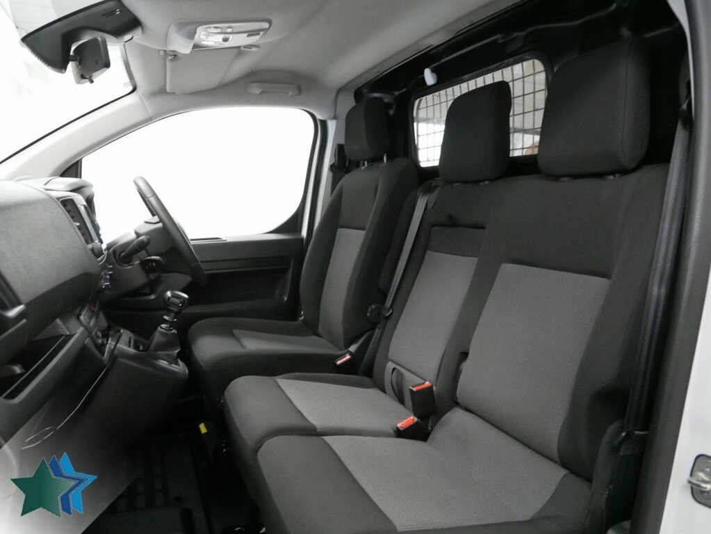 Toyota PROACE 1.5L 1.5D Icon Medium Panel Van 6Dr White #4
